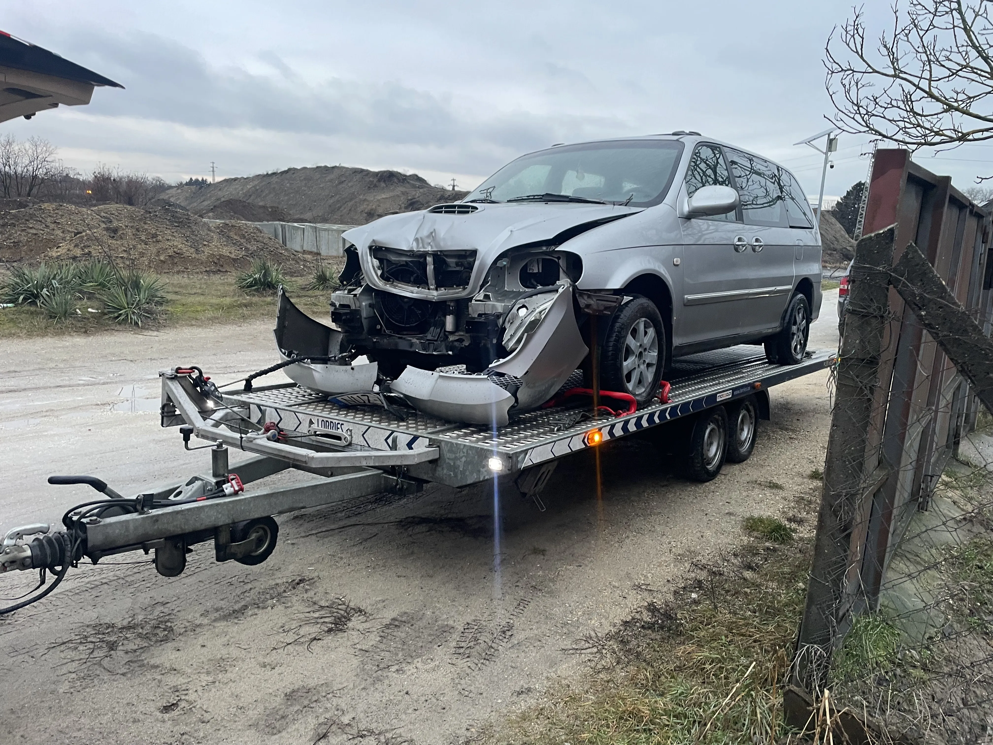 Sérült Járművek - 6